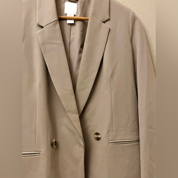 Small Womens Blazer - Picture 4 of 4